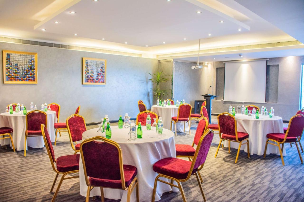 Radisson Blu Resort, Al Khobar ฮาล์ฟมูนเบย์ ภายนอก รูปภาพ Meeting room