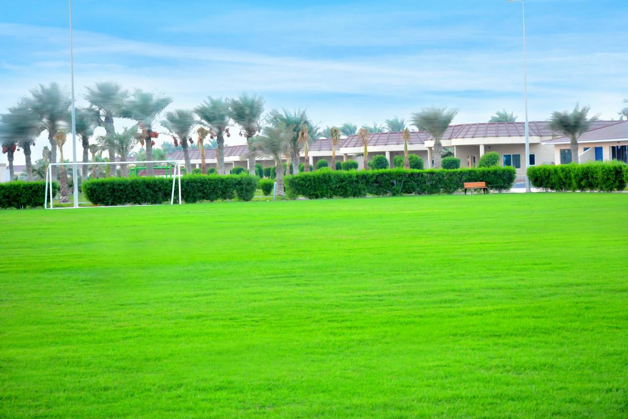 Radisson Blu Resort, Al Khobar ฮาล์ฟมูนเบย์ ภายนอก รูปภาพ Al-Ahly Club