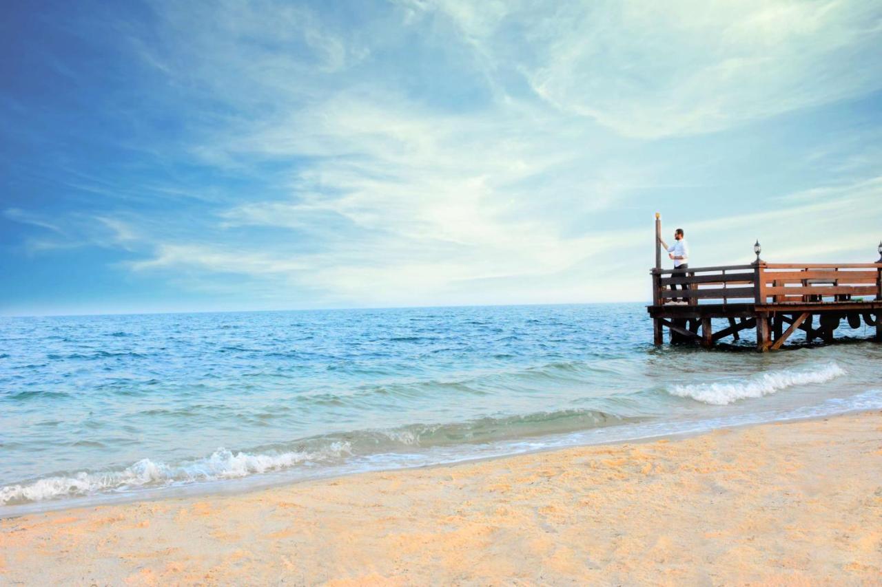Radisson Blu Resort, Al Khobar ฮาล์ฟมูนเบย์ ภายนอก รูปภาพ A beach in Shenzhen